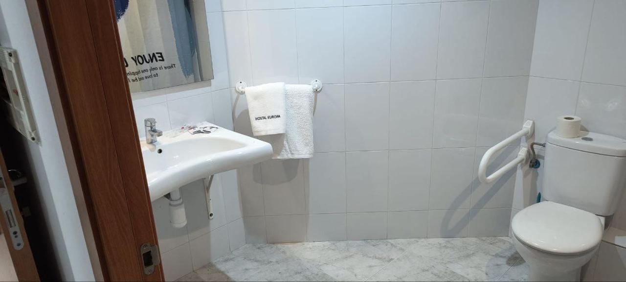 Hostal Europa Tarragona Kültér fotó